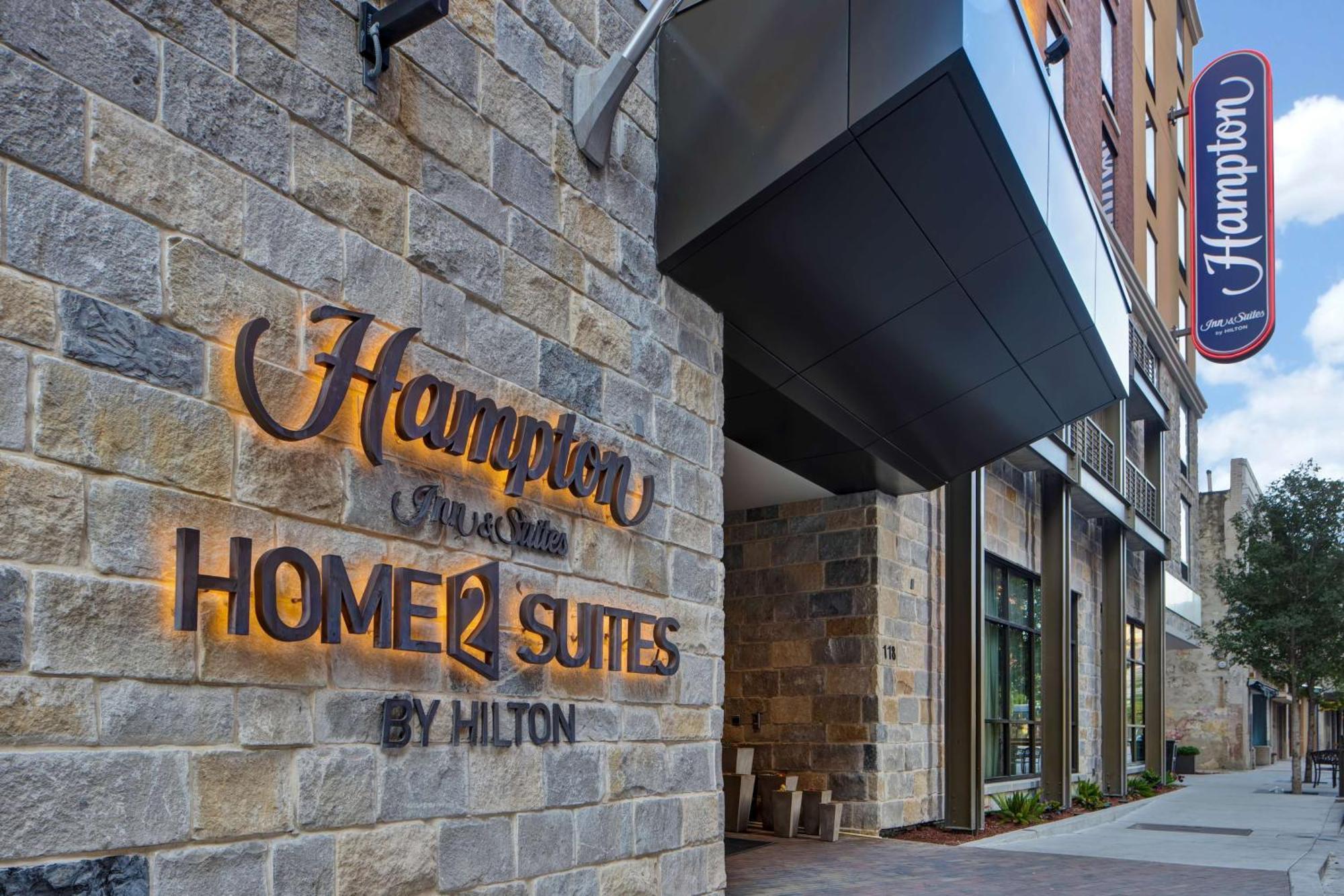 Hampton & Riverwalk Hotel San Antonio